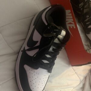 Nike Black and White Men's Sneakers
